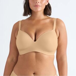 Knix Wing Woman Contour Bra size 38F 7+ in beige